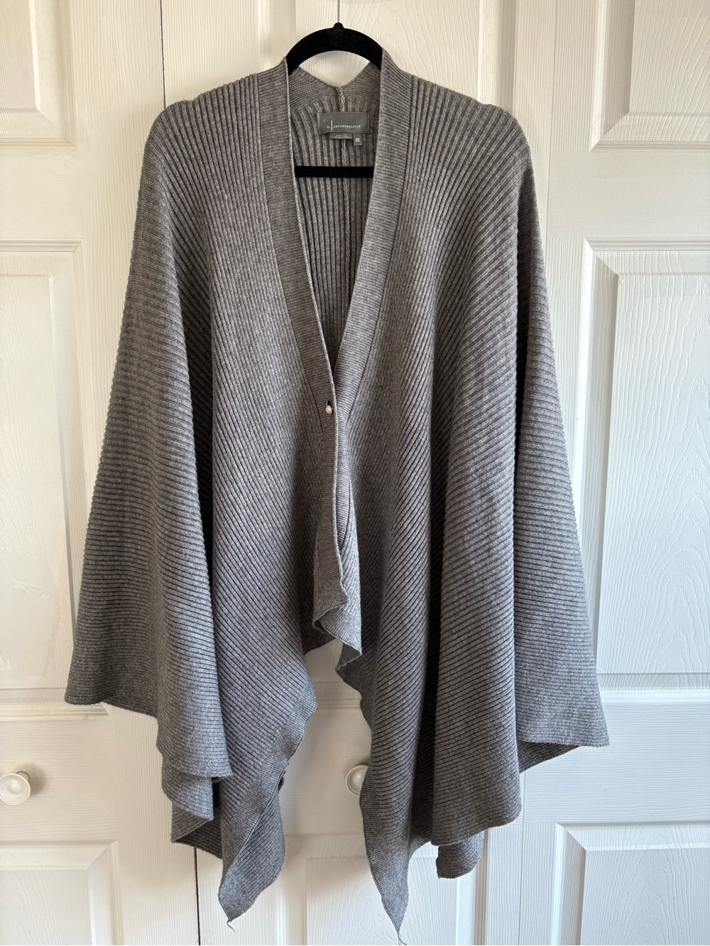 Anthropologie Gray Ribbed Knit Poncho Wrap Cardigan Shrug Academia Career Preppy